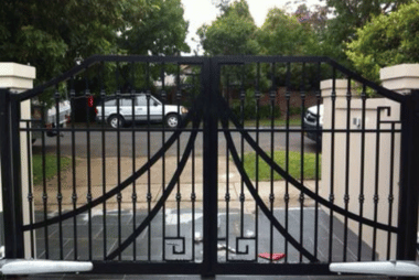 swinging gates in sydney